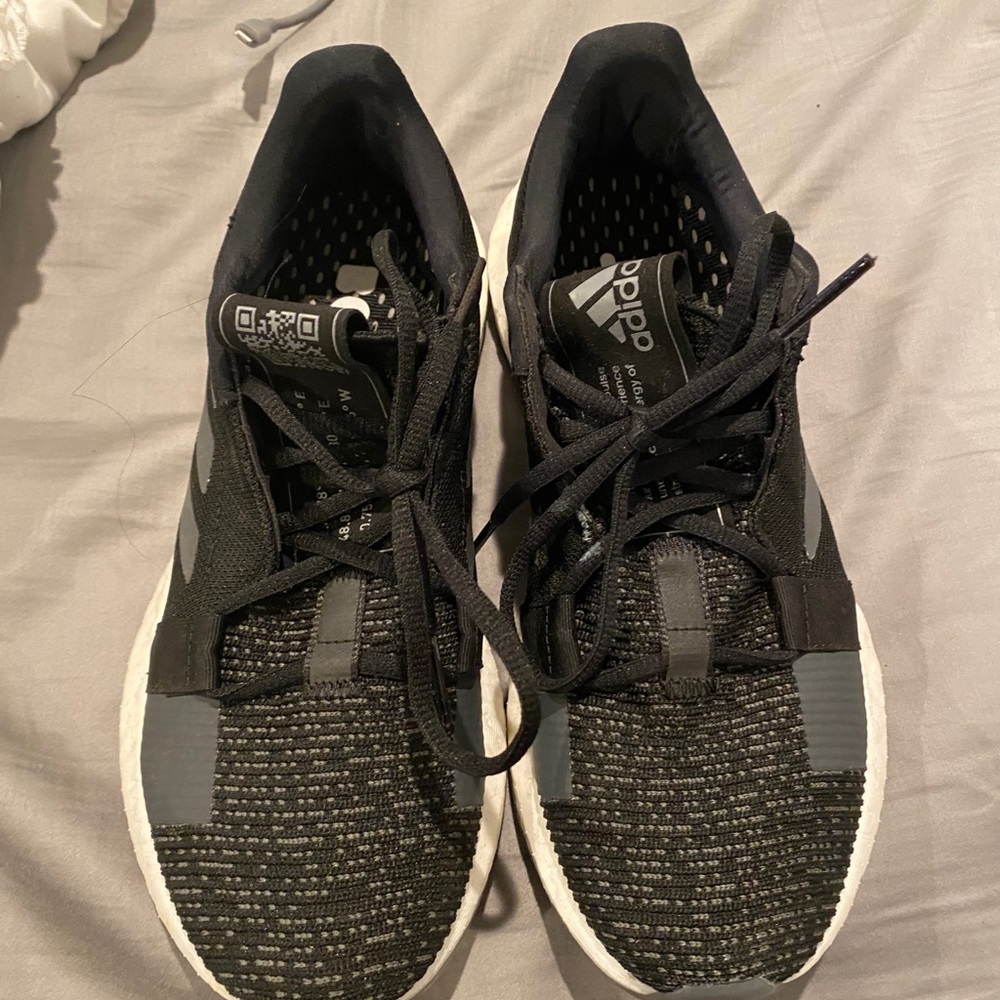 Adidas twice worn black sneakers
